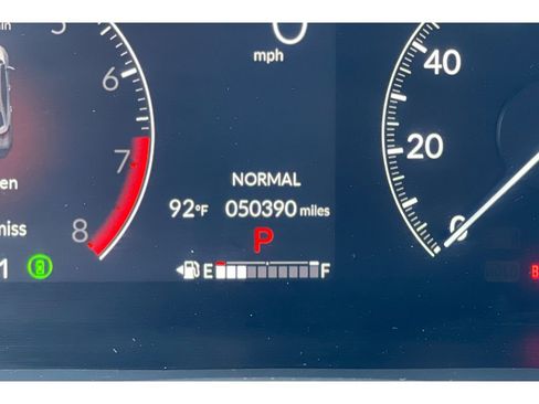 Certified 2023 Honda HR-V LX image 37