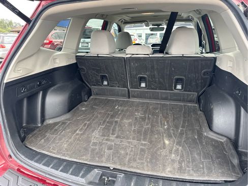 Used 2019 Subaru Forester Premium AWD/4WD image 9