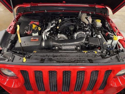 Used 2022 Jeep Wrangler Sport AWD/4WD image 23