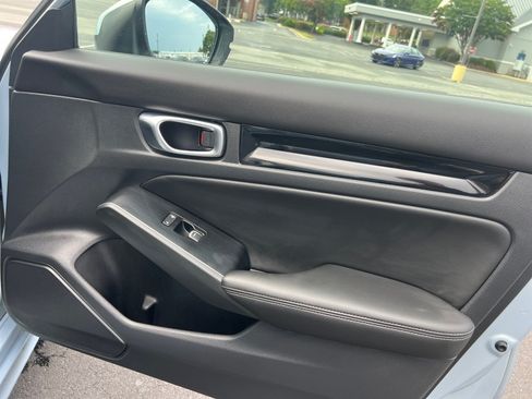 Certified 2022 Honda Civic Touring image 31