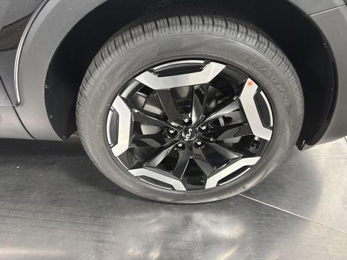 New 2025 Kia Telluride S image 14