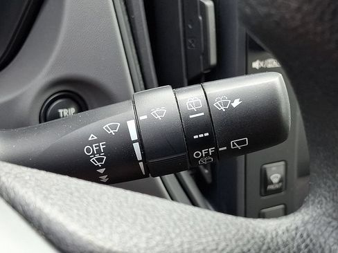 Used 2024 Subaru Crosstrek 2.0i AWD/4WD image 23