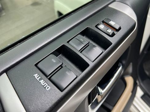 Used 2020 Toyota 4Runner Limited image 14