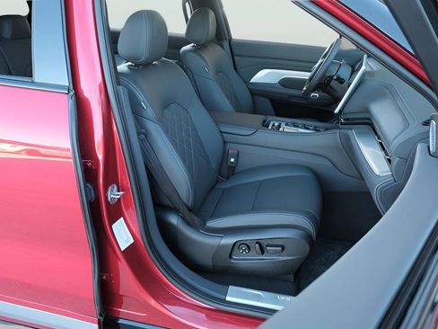 New 2024 VinFast VF 9 Plus AWD/4WD image 13
