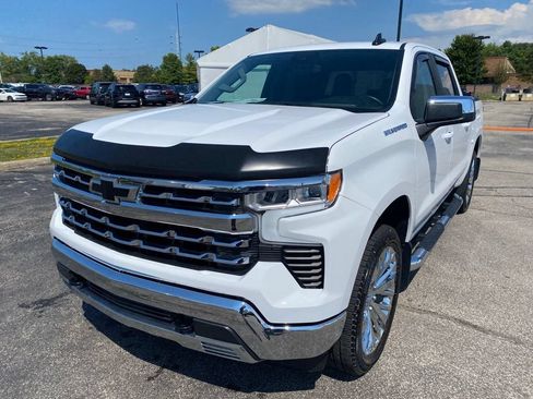 Used 2024 Chevrolet Silverado 1500 LT w/ LPO, Liner Protection Package AWD/4WD image 3