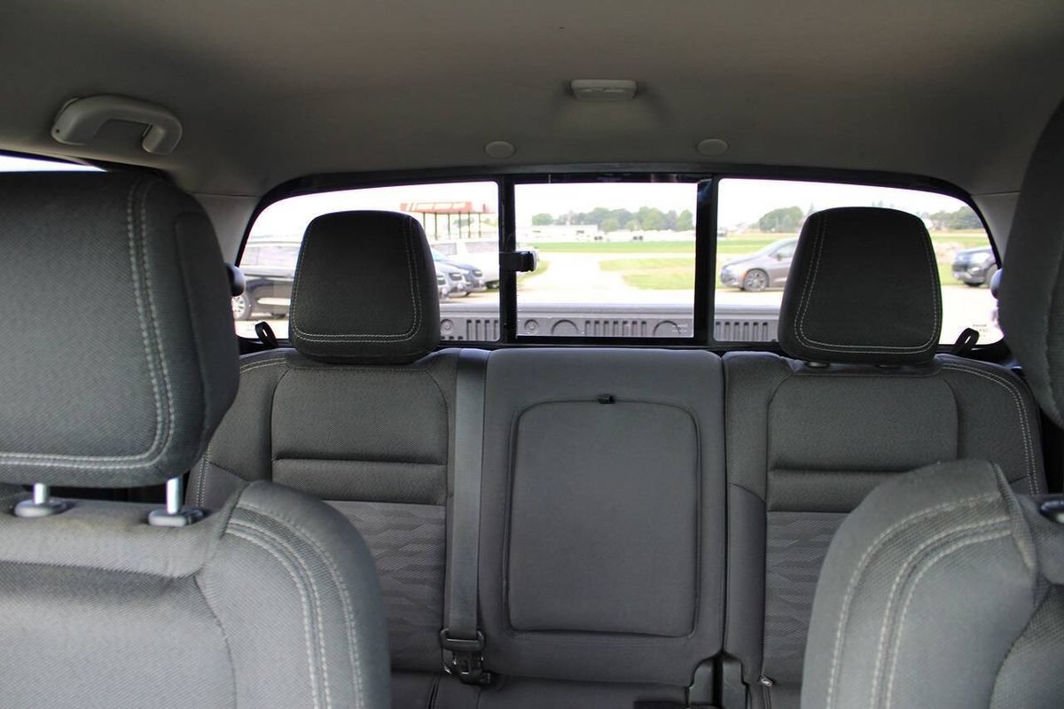Used 2022 Nissan Frontier SV AWD/4WD image 14