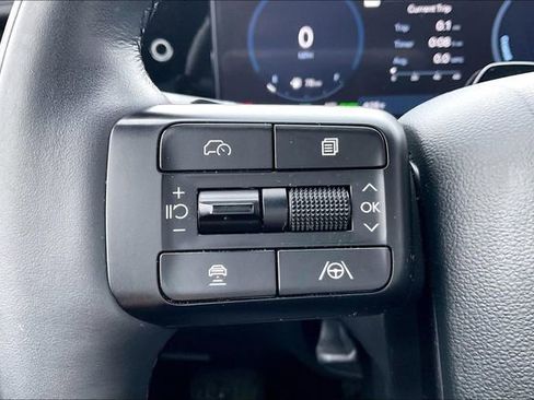 Used 2025 Hyundai Santa Fe Calligraphy image 18