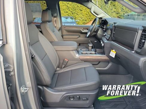 New 2026 GMC Sierra 1500 SLT w/ SLT Premium Plus Package image 14