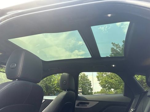 Used 2017 Jaguar F-PACE Prestige AWD/4WD image 22