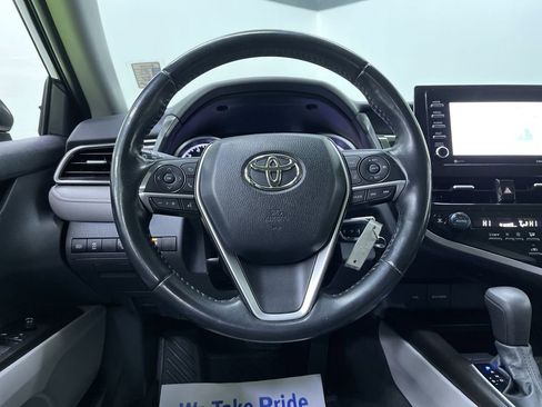 Used 2022 Toyota Camry LE w/ Cold Weather Package image 18