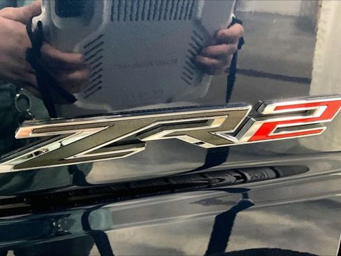 Used 2023 Chevrolet Silverado 1500 ZR2 image 8