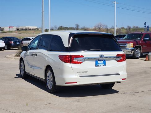 Certified 2019 Honda Odyssey LX image 7