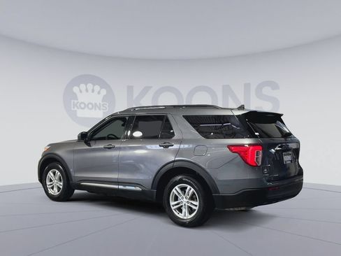 Used 2023 Ford Explorer XLT AWD/4WD image 8
