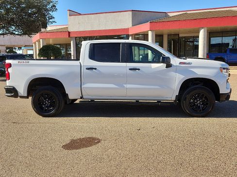 Used 2023 Chevrolet Silverado 1500 LT Trail Boss w/ Protection Package image 5