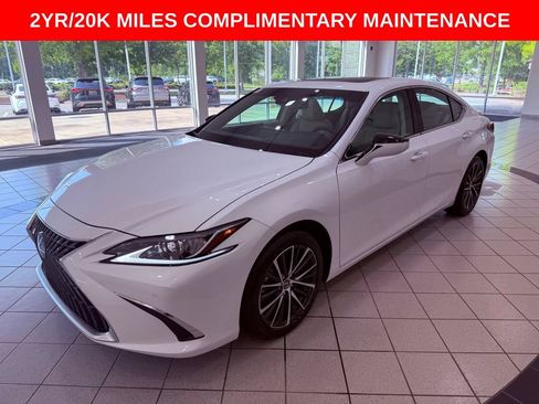 Used 2025 Lexus ES 300h w/ Premium Package FWD image 3