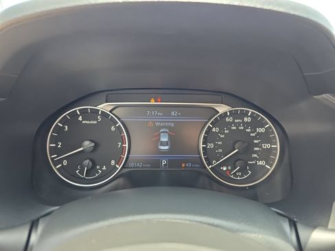 Used 2025 Nissan Altima 2.5 SV FWD image 14