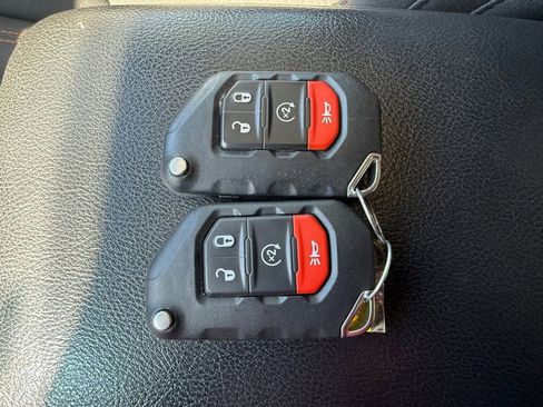 Used 2021 Jeep Gladiator Mojave image 31