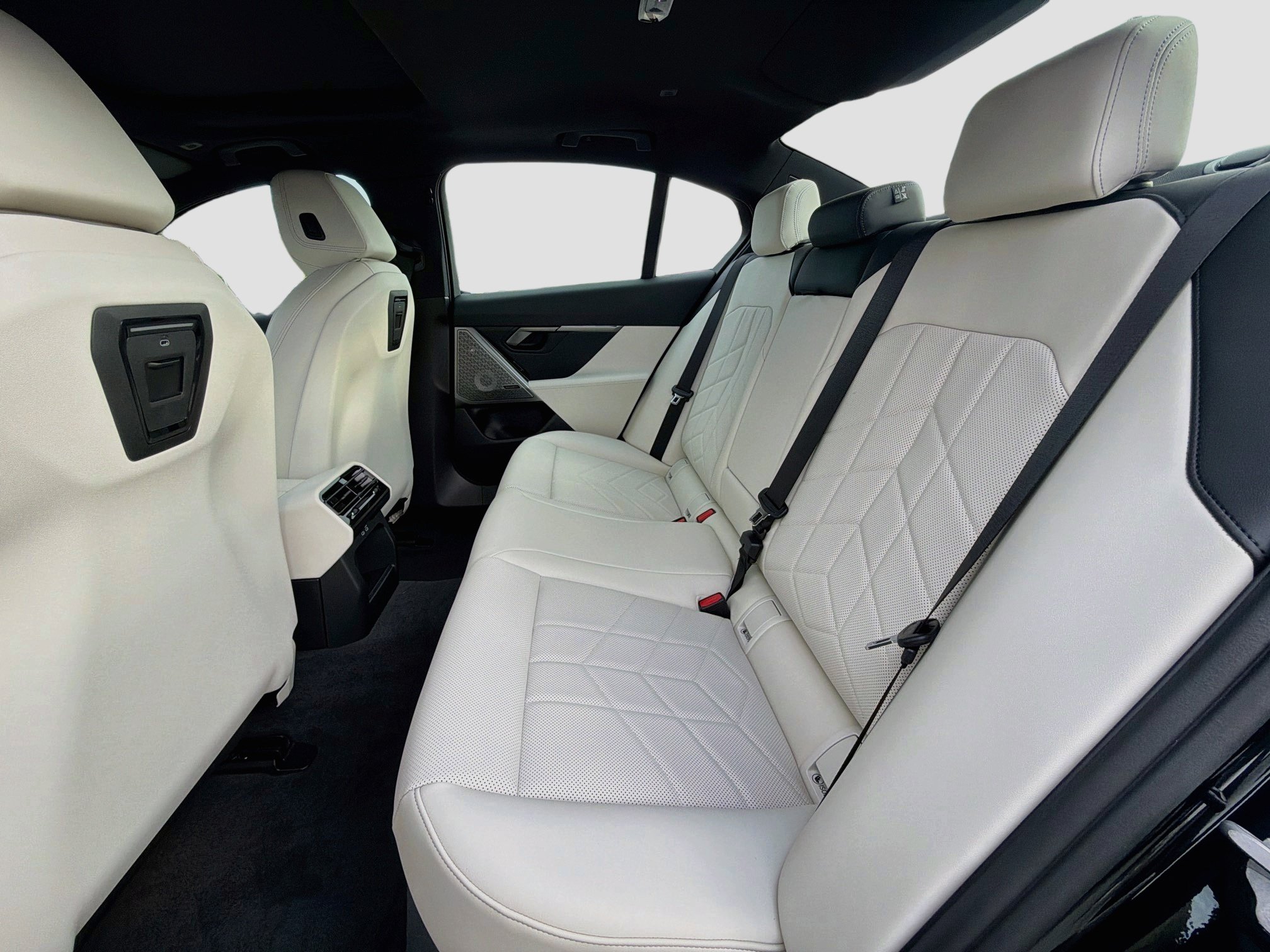 New 2027 BMW 530i w/ M Sport Package RWD image 20