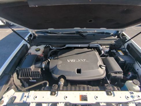 Used 2018 Chevrolet Colorado Z71 AWD/4WD image 26