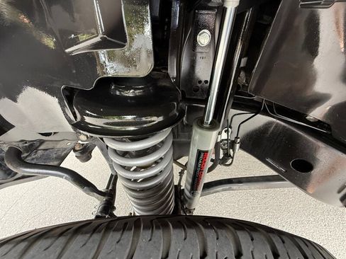 Used 2013 Jeep Wrangler Unlimited Sahara image 10