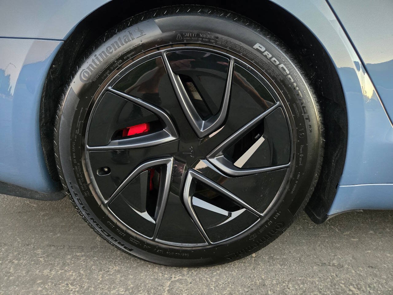 Used 2026 Tesla Model S Plaid AWD/4WD image 19