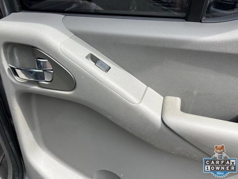 Used 2020 Nissan Frontier SV RWD image 43