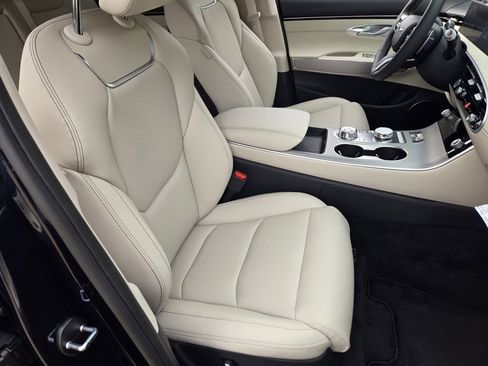 New 2026 Genesis GV70 2.5T Select AWD/4WD image 9