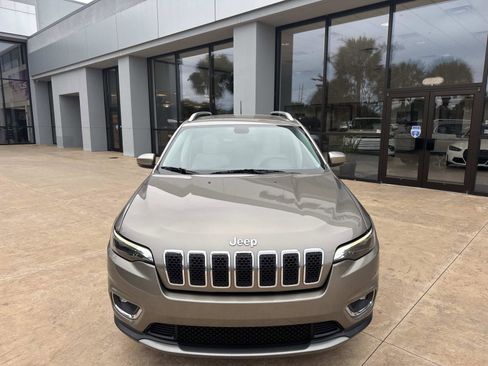 Used 2019 Jeep Cherokee Limited image 8