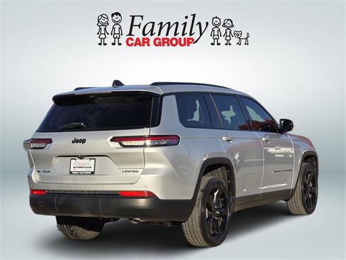 Used 2023 Jeep Grand Cherokee L Limited w/ Luxury Tech Group II image 4