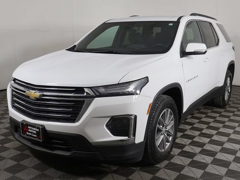 Used 2023 Chevrolet Traverse LT AWD/4WD image 8