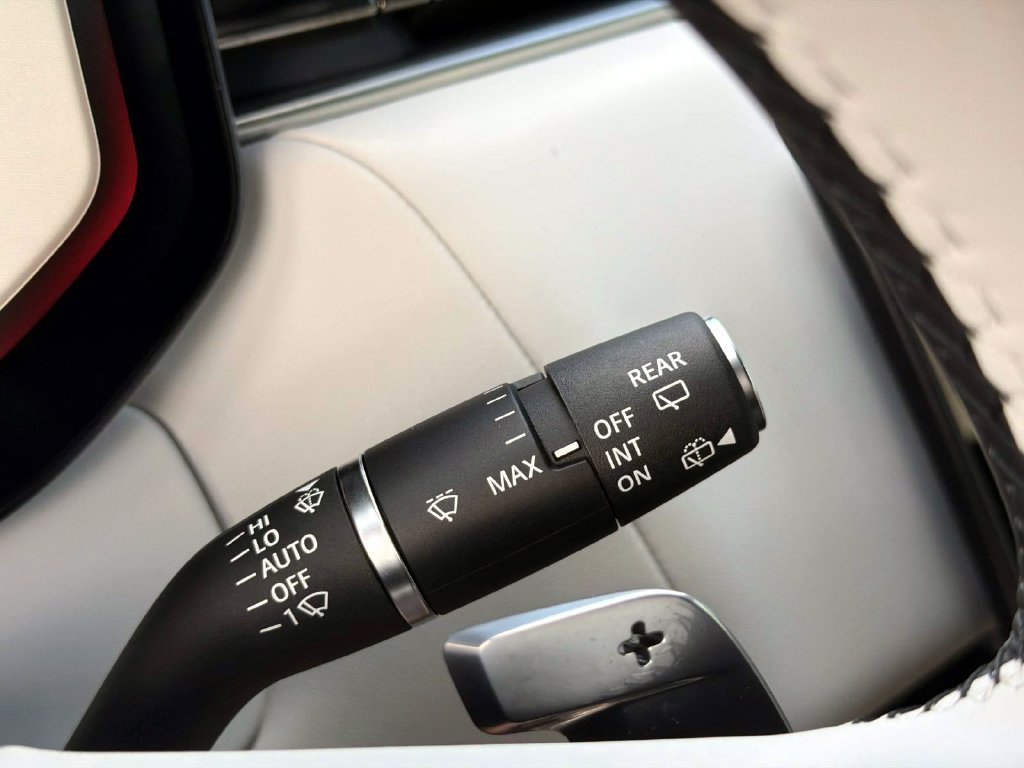 Used 2026 Land Rover Range Rover Sport Dynamic SE AWD/4WD image 27