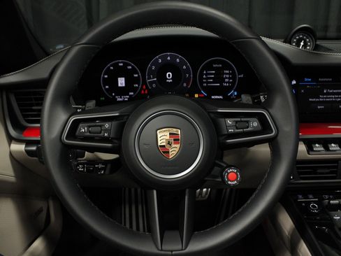 Certified 2025 Porsche 911 Carrera RWD image 11