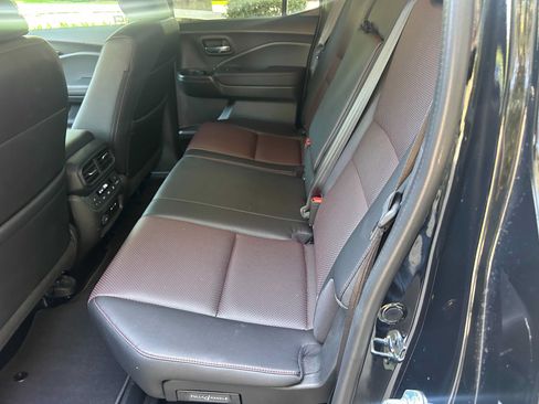 Used 2026 Honda Ridgeline Black Edition image 15