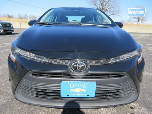 Used 2023 Toyota Corolla LE image 8