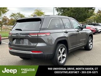 Used 2023 Jeep Grand Cherokee 4WD 4xe w/ Luxury Tech Group II video 2