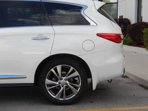 Used 2014 INFINITI QX60 FWD w/ Deluxe Touring Package image 14