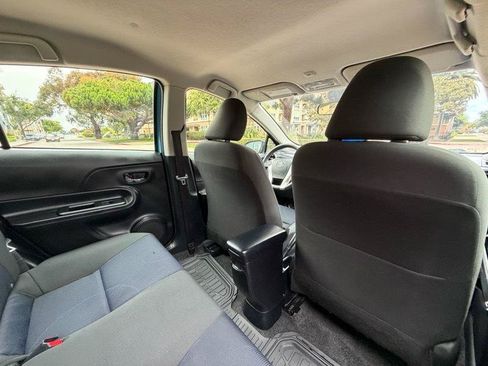 Used 2016 Toyota Prius C Two FWD image 38