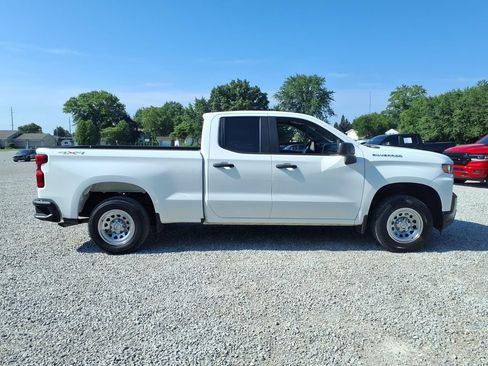 Used 2021 Chevrolet Silverado 1500 W/T w/ WT Value Package AWD/4WD image 12