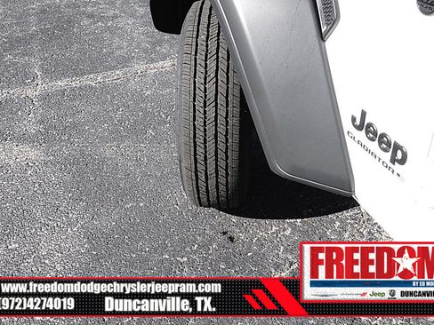 New 2026 Jeep Gladiator Sport AWD/4WD image 44