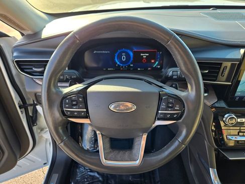 Used 2021 Ford Explorer Platinum w/ Equipment Group 601A image 40