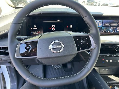 New 2025 Nissan Murano SV AWD/4WD image 12