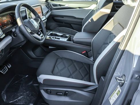 New 2026 Volkswagen Atlas Peak Edition AWD/4WD image 22