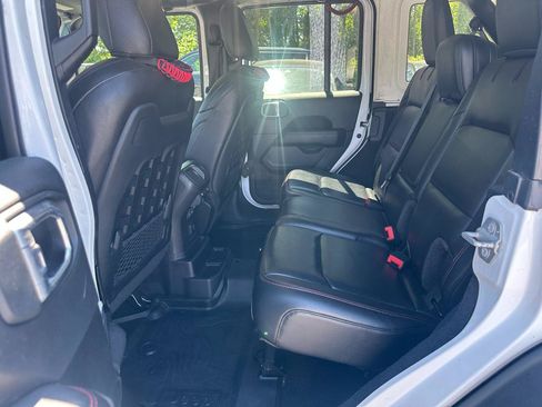 Used 2021 Jeep Wrangler Unlimited Rubicon AWD/4WD image 11