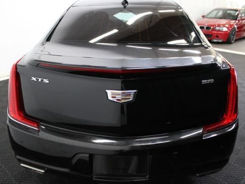 Used 2018 Cadillac XTS Luxury FWD image 7