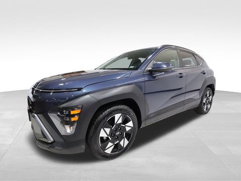 Used 2025 Hyundai Kona SEL image 7
