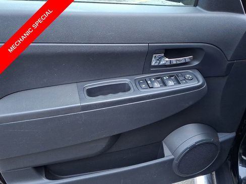 Used 2009 Jeep Liberty Sport w/ Popular Equipment Group image 18