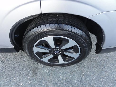 Used 2017 Subaru Forester 2.5i w/ Alloy Wheel Package AWD/4WD image 32