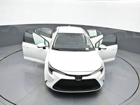 Certified 2020 Toyota Corolla LE image 45