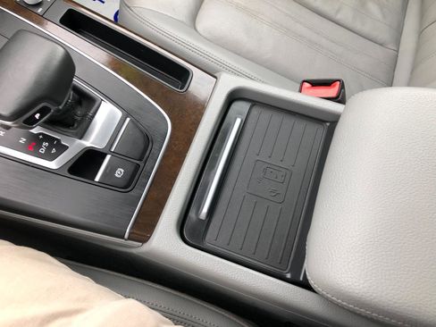 Used 2020 Audi Q5 2.0T Premium w/ Convenience Package image 24