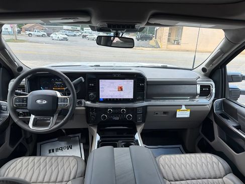 New 2026 Ford F250 Platinum w/ Platinum Plus Package AWD/4WD image 19